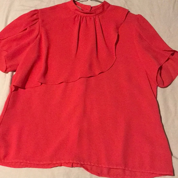💎NWOT Flutter Sleeves Blouse💎 - Picture 4 of 8